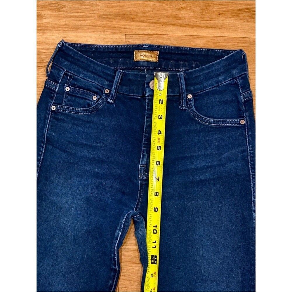 MOTHER High Waisted Looker Crop Jeans 25x23 Dark Wash Stretch Frayed Hem EUC - Picture 13 of 14